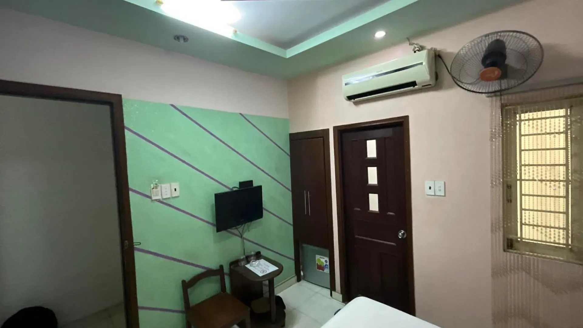 Mai Hoa Hotel Ho Chi Minh City 0*,  Vietnam